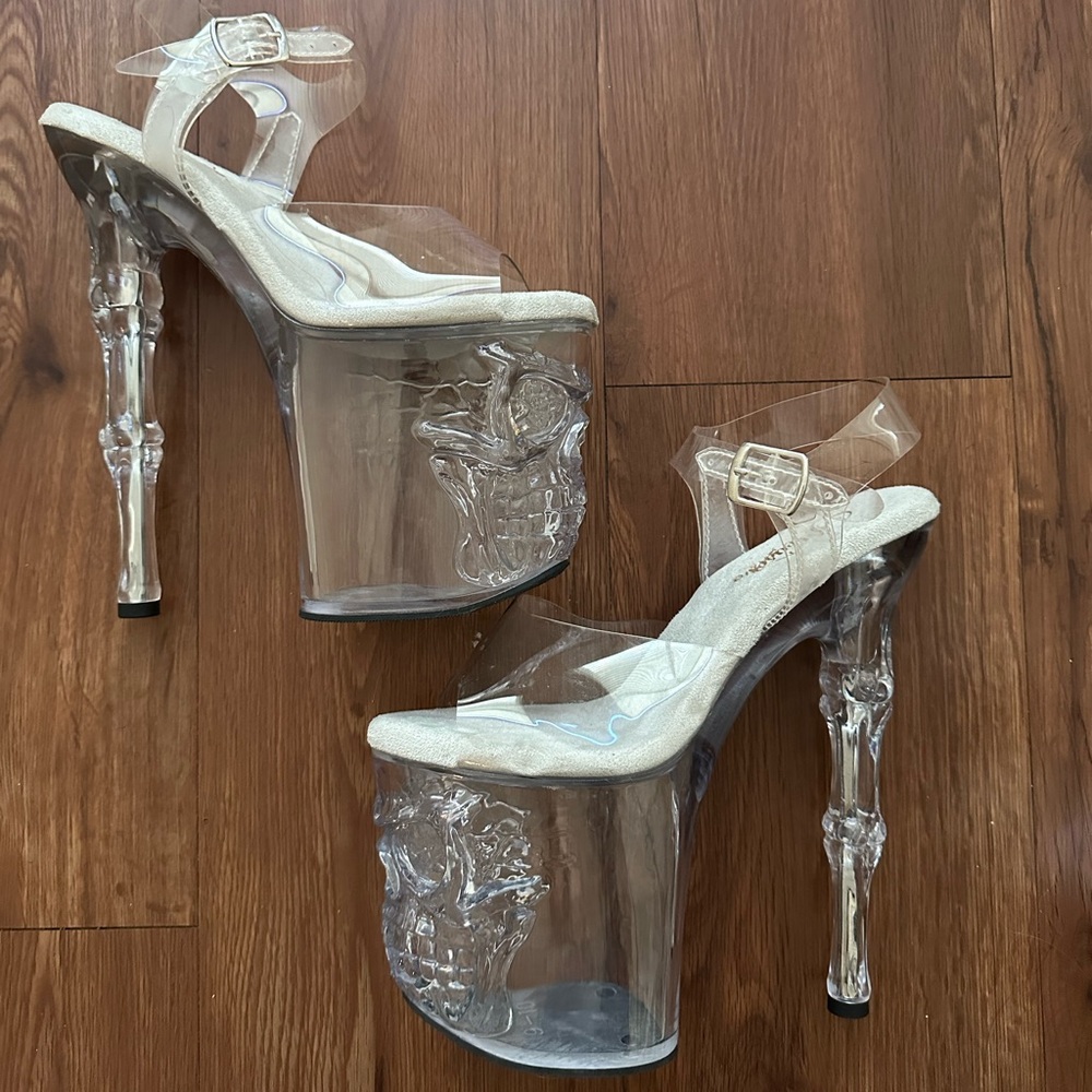 Pleaser 8” Rapture clear skull size 10. Worn once.